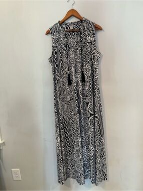 Chico's Black and White Geometric Sleeveless Maxi Dress with Tassel Tie